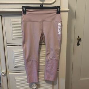 Gymshark Sport Capri legging in pink Women’s Size Small Very Soft